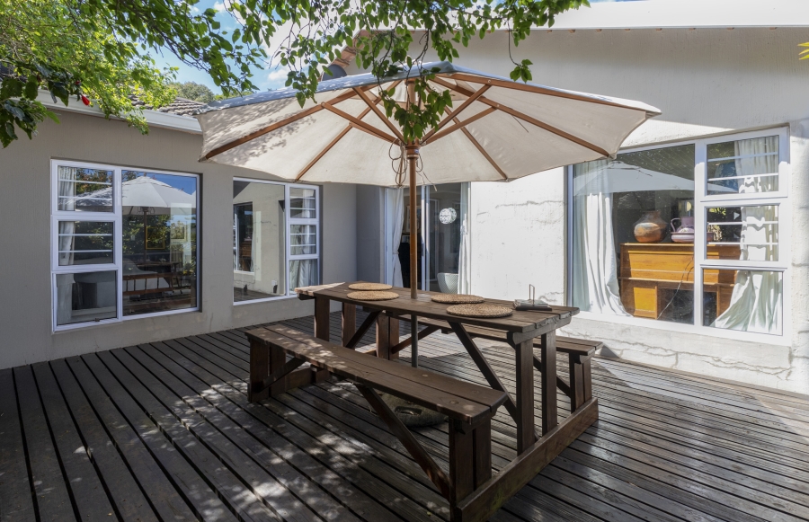 4 Bedroom Property for Sale in Seafield Eastern Cape